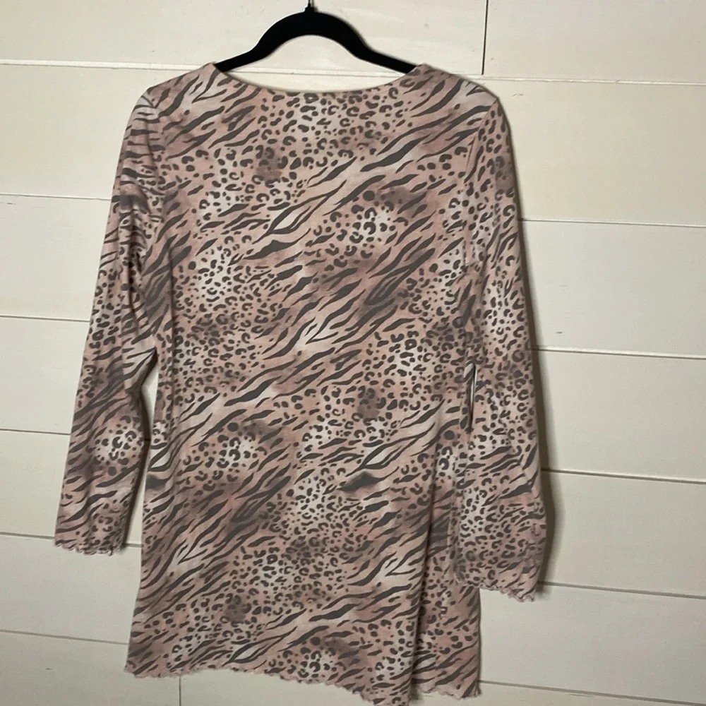 Victoria's Secret Pink and Gray Leopard Print nightgown. Size M. 100% cotton.